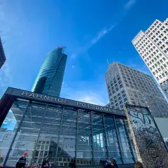 Jak najtaniej dojechać do Berlina? Odkryj tanie opcje transportu