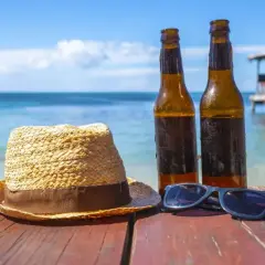 Jak przewieźć alkohol na Malediwy i uniknąć kłopotów z prawem