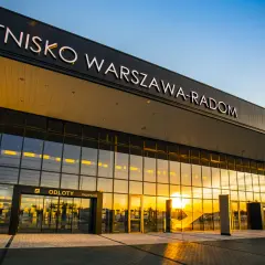 Poznaj prawdziwe kulisy powstania lotniska w Radomiu - kto za tym stoi