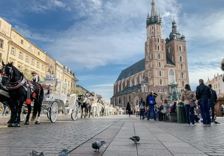Lokale rozrywkowe w Krakowie, które warto odwiedzić – ranking i rekomendacje