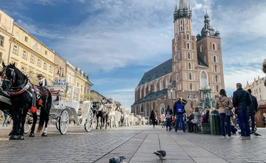 Lokale rozrywkowe w Krakowie, które warto odwiedzić – ranking i rekomendacje