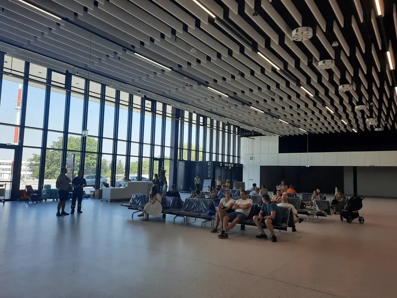 Lotnisko w Radomiu oficjalnie otwarte: poznaj szczegóły inauguracji lotu